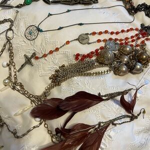 Lots of nice jewelry different natural stons